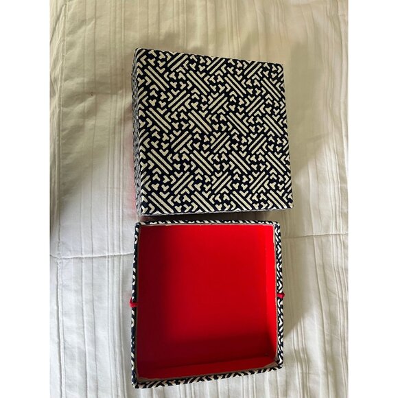 Vtg Indigo Blue and White Fabric Covered Box with Chinese Key Pattern - Picture 3 of 8